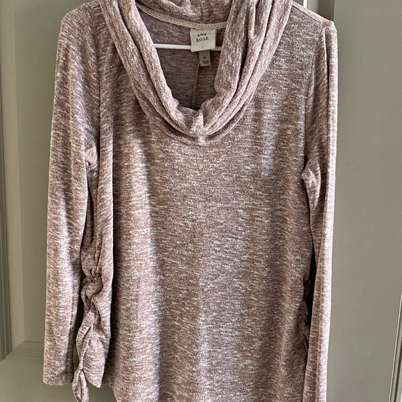 Sweater - Picture 1 of 3